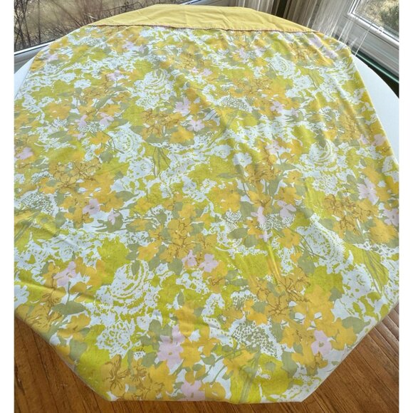 Vintage 1970s flat/top sheet, yellow, pink, green flowers, full size bed - Picture 4 of 10